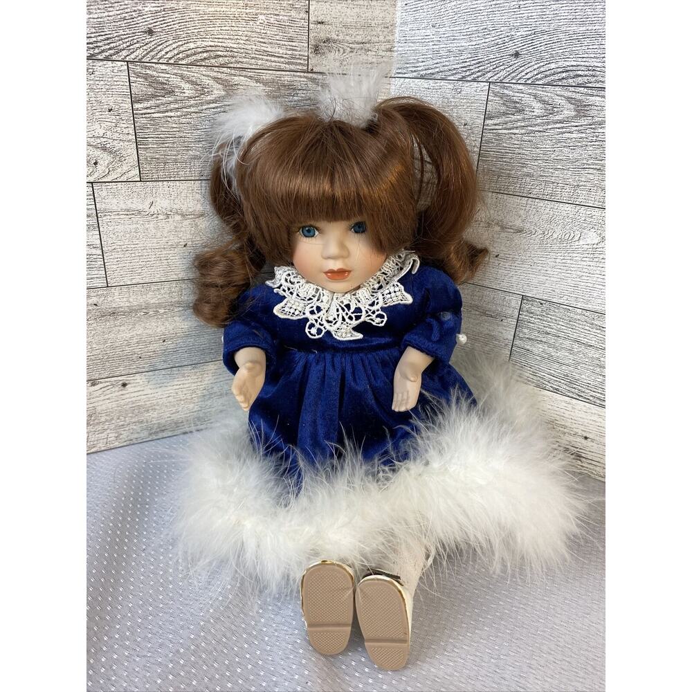 Musical Porcelain Doll TERESA Collectors Choice Series by DanDee